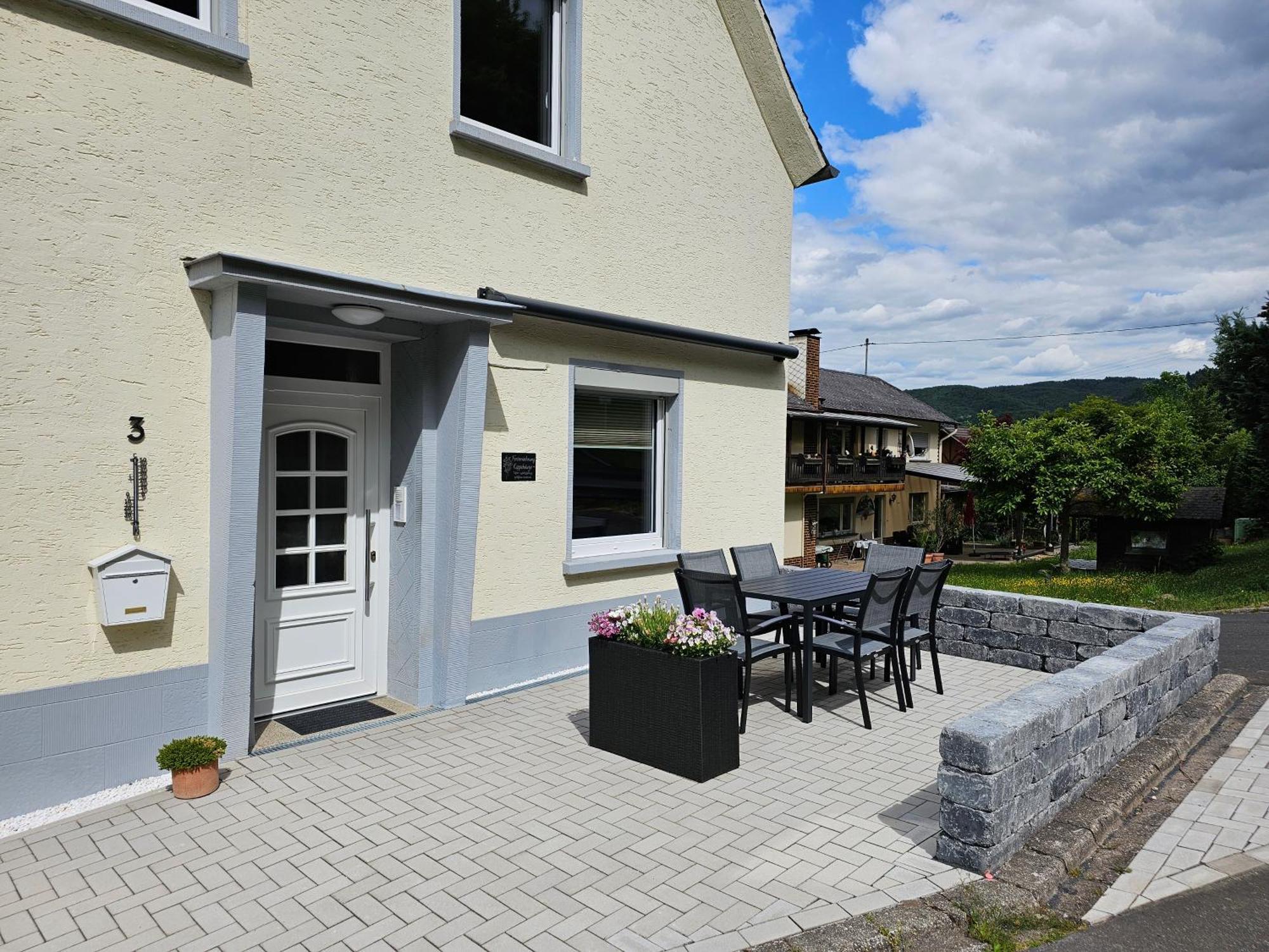 Ferienwohnung Kippehaeusje Briedern エクステリア 写真